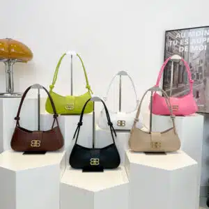 Long Minimalist Crescent Bag FN378