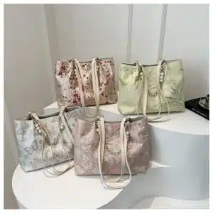 Elegant Floral Jacquard Tote with Pearl Pendant FN319