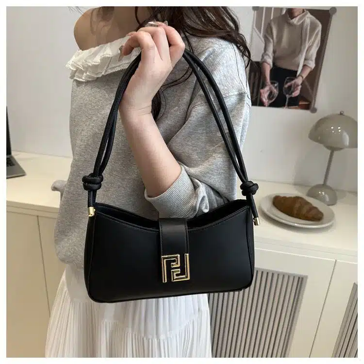 Minimalist Curved Baguette Bag with Square Clasp FN418 - Image 6