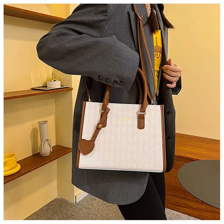 Elegant Monogram Tote with Heart Charm FN385 - Image 2