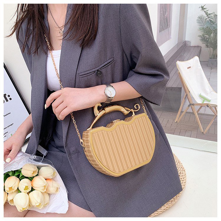 Luxurious Panther-Handle Evening Clutch FN429 - Image 2