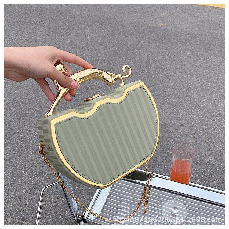 Luxurious Panther-Handle Evening Clutch FN429 - Image 5