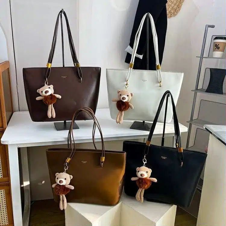 Classic Minimalist Tote with Teddy Pendant FN431