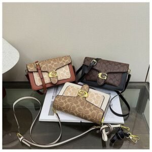 Classic Monogram Flap Crossbody Bag FN442